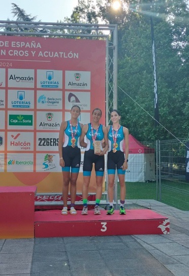 Grandes resultados de los triatletas navarros en los nacionales de acuathlon, duatlón cross y triatlón cross en Almazán